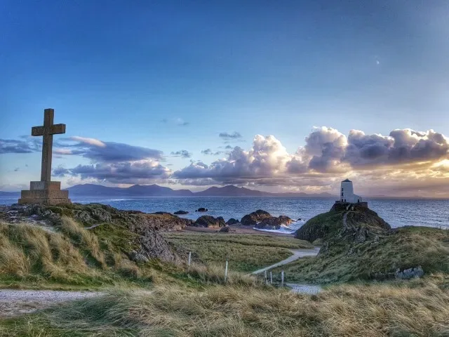 Twr Mawr lighthouse - Ynys Llanddwyn, Anglesey