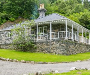 Cae Mab Dafydd Llanfairfechan Conwy view of cottage 2 1920x1080
