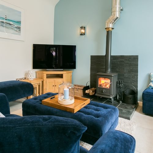 2 Olinda Cottages Rating Row Beaumaris Anglesey LL588 AF sofas 1920x1080