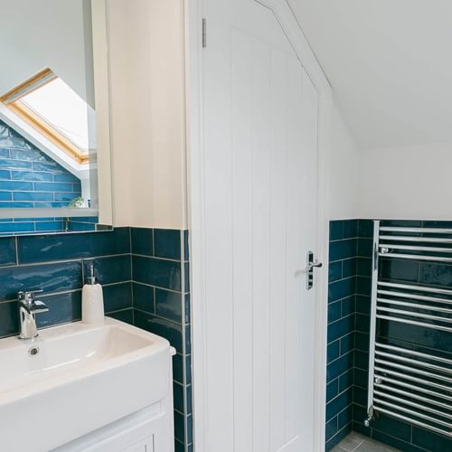 45 Bryn Lane Beaumaris Anglesey bathroom 5 1920x1080