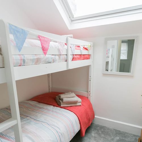 45 Bryn Lane Beaumaris Anglesey bunk bedroom 1920x1080