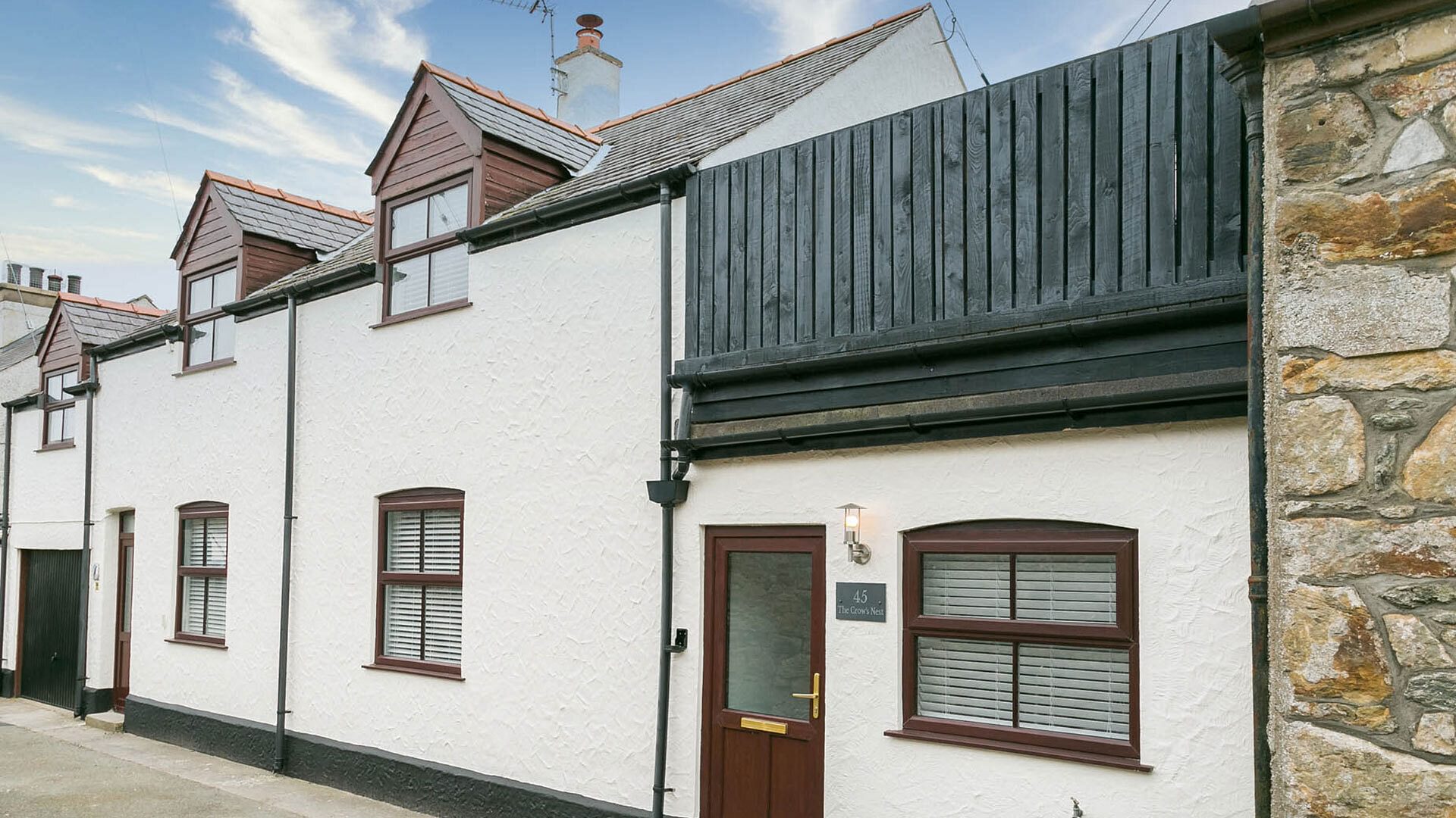 45 Bryn Lane Beaumaris Anglesey exterior 2 1920x1080