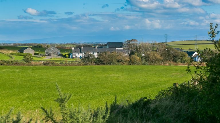 5 Clifiog Lon Spencer Valley Anglesey LL653 AB farming 1920x1080