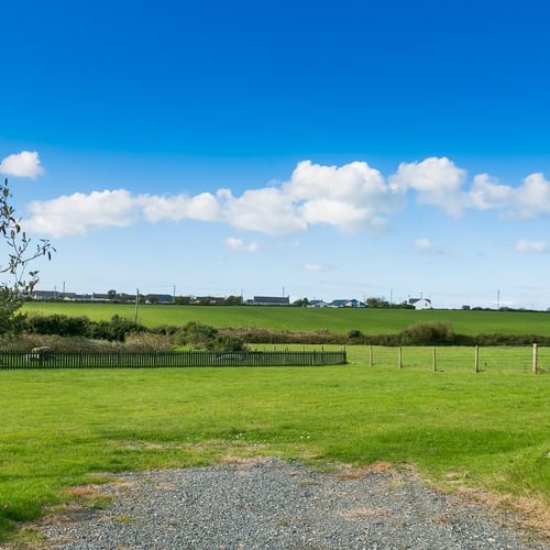 5 Clifiog Lon Spencer Valley Anglesey LL653 AB fields 1920x1080