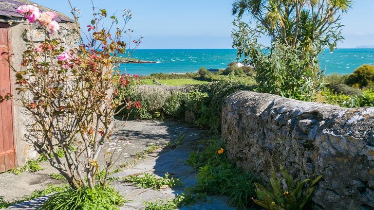 7 Seaview Moelfre Anglesey LL728 LE sea 1920x1080