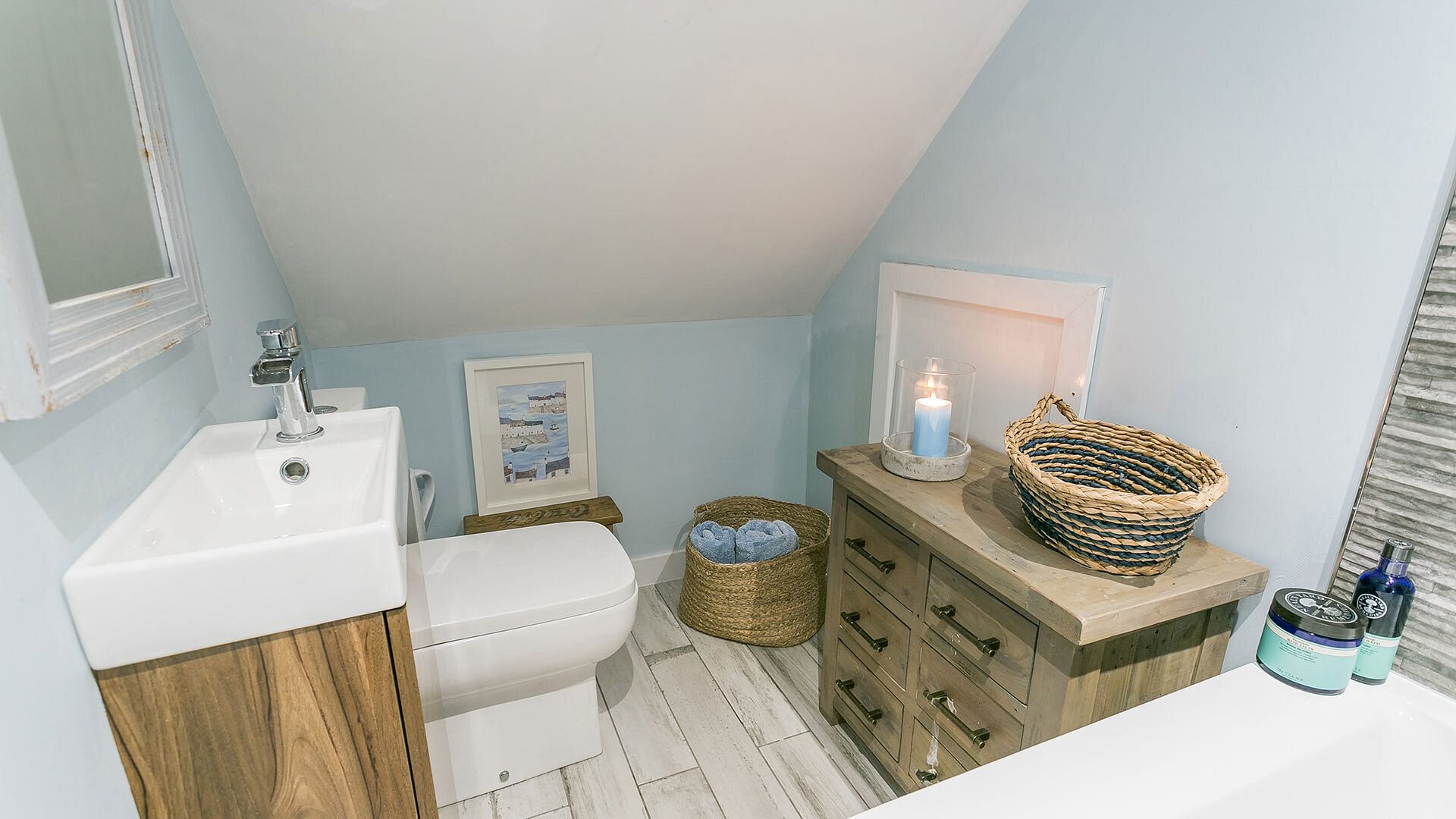 Coed Helyg Abersoch Gwynedd ensuite bathroom 1920x1080