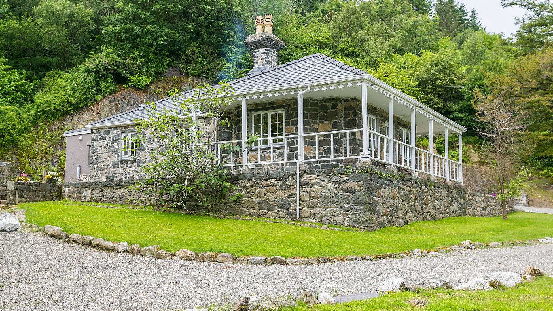 Cae Mab Dafydd Llanfairfechan Conwy view of cottage 2 1920x1080