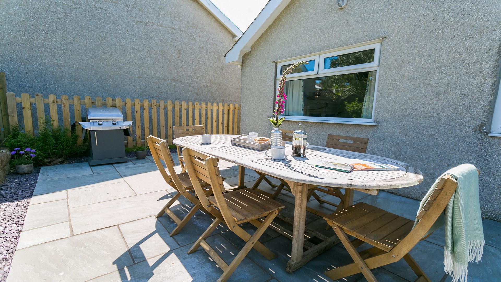 Cae Calch Morfa Nefyn Gwynedd LL536 BB outdoor dining 1920x1080