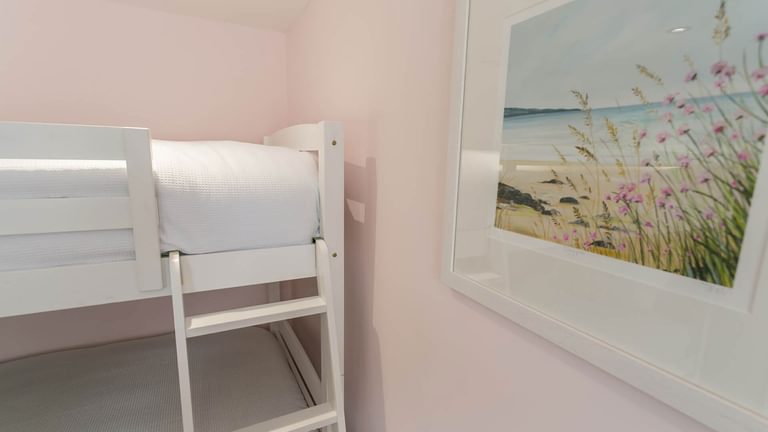 Cae Coch Newborough Anglesey bunk bedroom 2 1920x1080