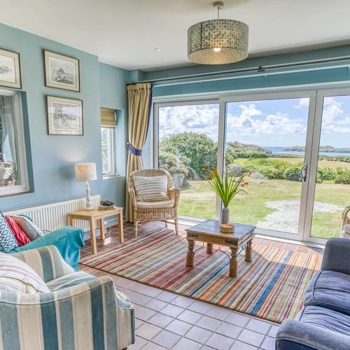 Cae Llyn Rhoscolyn Anglesey RS living room 4 1920x1080