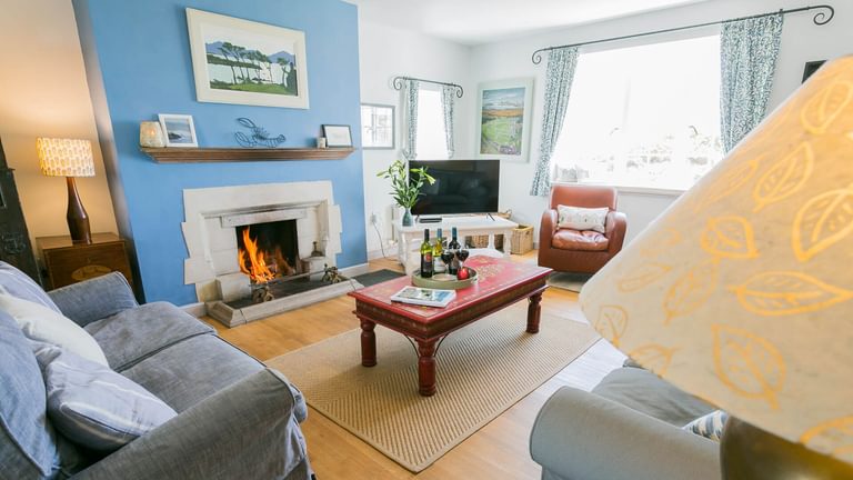 Cae Llyn Rhoscolyn Anglesey RS sitting room 3 1920x1080