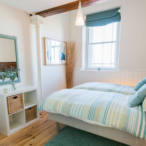 Capel Seion Cwyfan Aberffraw Anglesey twin bedroom 1920x1080