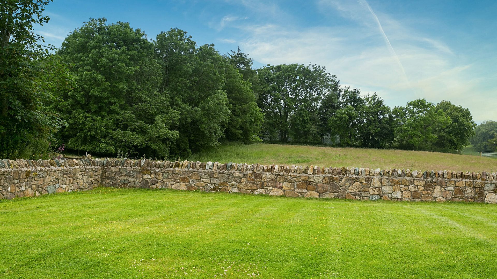 Carrog Barn Bodorgan Anglesey garden 2 1920x1080