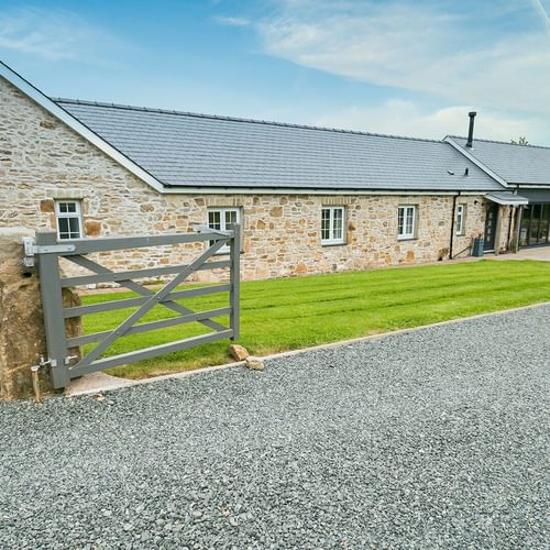 Carrog Barn Bodorgan Anglesey outside 1920x1080