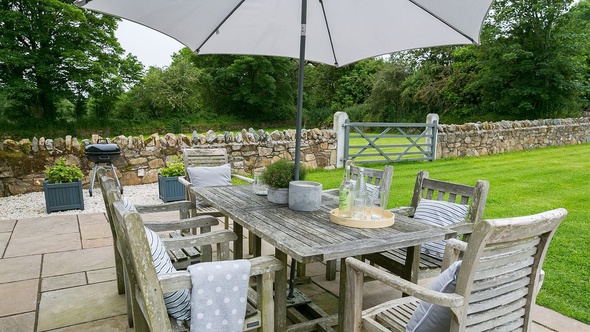 Carrog Barn Bodorgan Anglesey patio 2 1920x1080