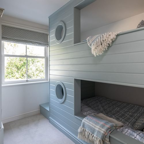 Cil y Gwynt Rhoscolyn Anglesey bunk bedroom 1920x1080