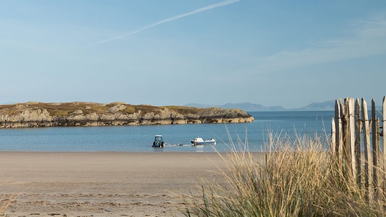 Cil y Gwynt Rhoscolyn Anglesey borth wen beach 1920x1080