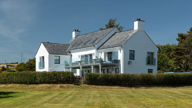 Cil y Gwynt Rhoscolyn Anglesey exterior view 4 1920x1080
