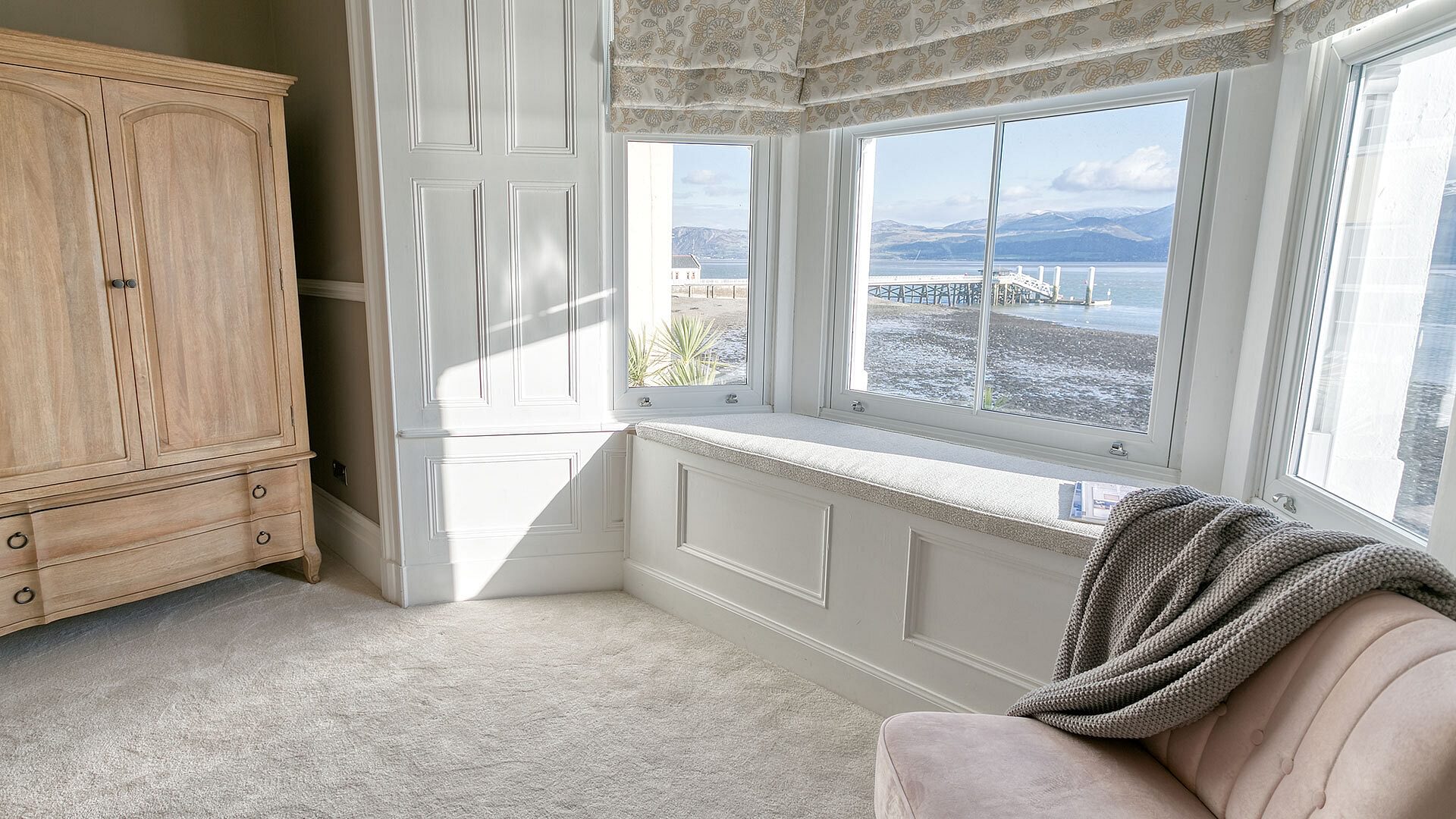 Craig Hyfryd Beaumaris Anglesey main bedroom sea view 1920x1080