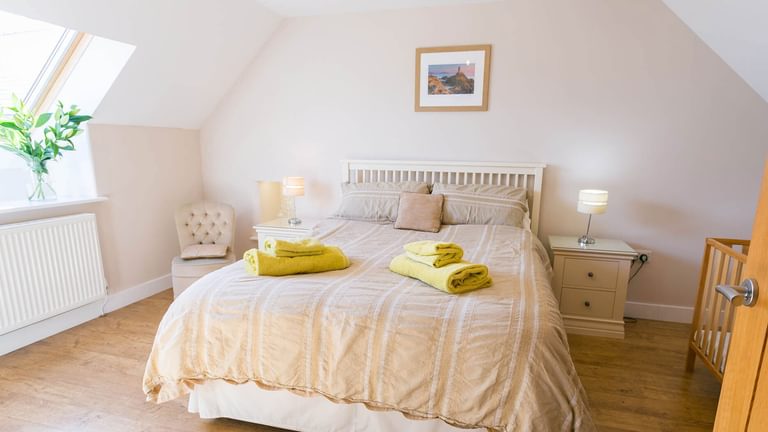 Cwt Drecs Church Bay Anglesey bedroom 6 1920x1080