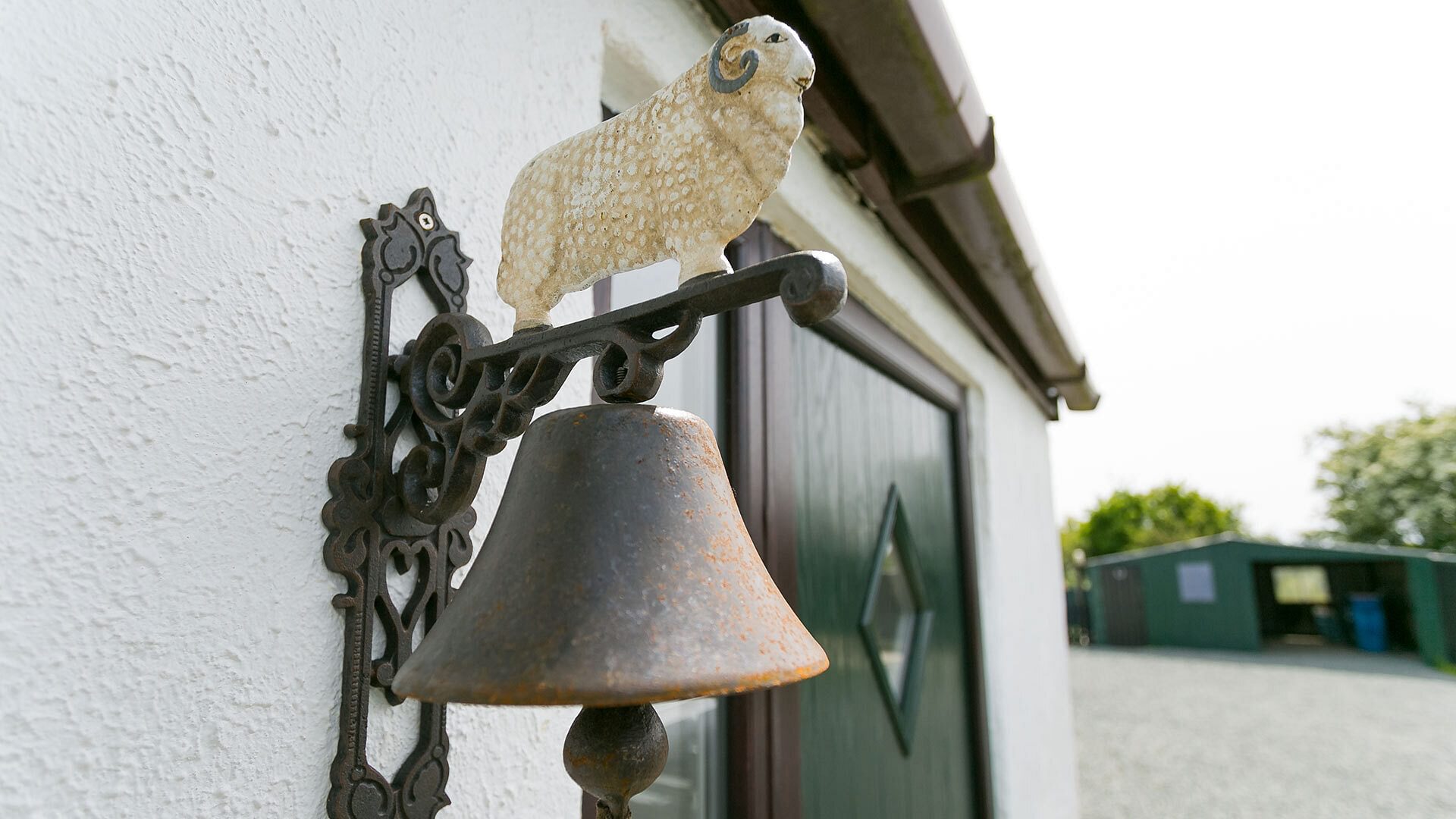 Cwter Hywel Llanerchymedd Anglesey front door 1920x1080