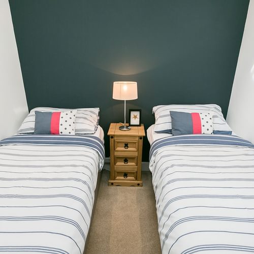 Anchor Cottage Cemaes Bay Anglesey twin bedroom 2 1920x1080