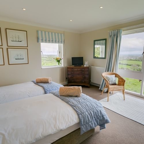 Ael Y Bryn Malltraeth Anglesey master bedroom