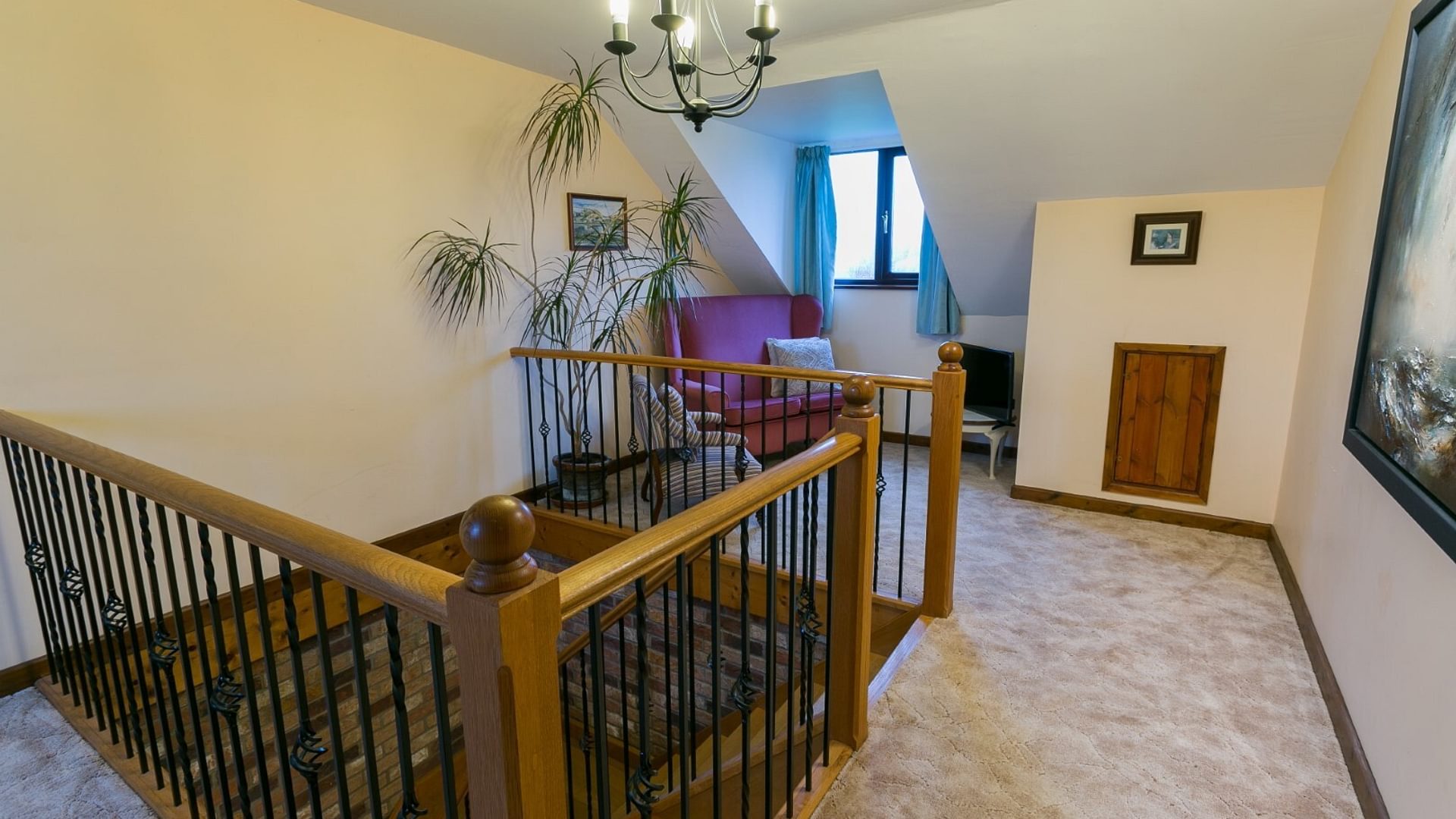 Boltholes and H Ideaways Erw Fach upstairs seating area 1620