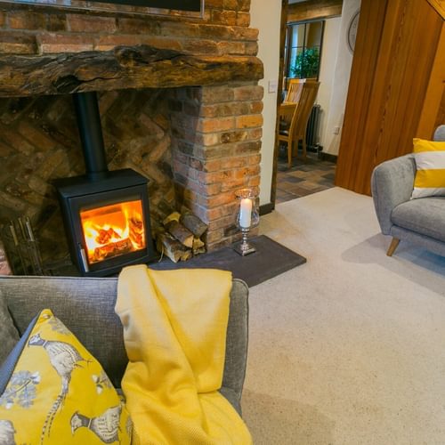 Boltholes and Hideaways 10 Bunkers Hill Beaumaris log burner dog friendly and hot tub 1649