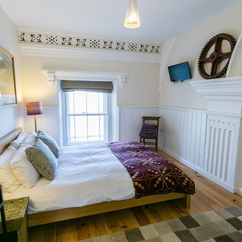 Boltholes and Hideaways Capel Seion Cwyfan King bedroom 2