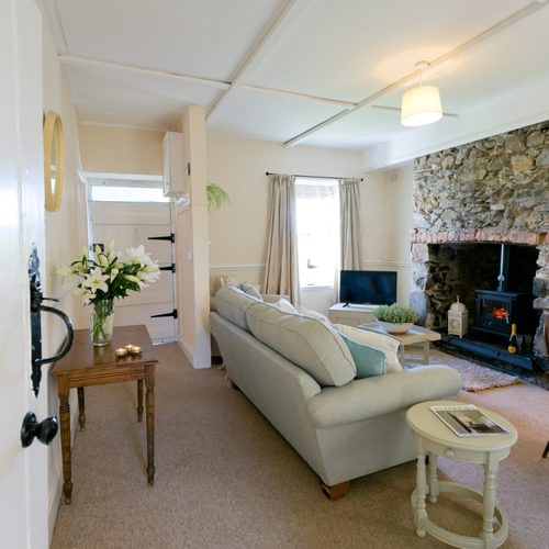 Boltholes and Hideaways Bodwarren across the sitting room 1620