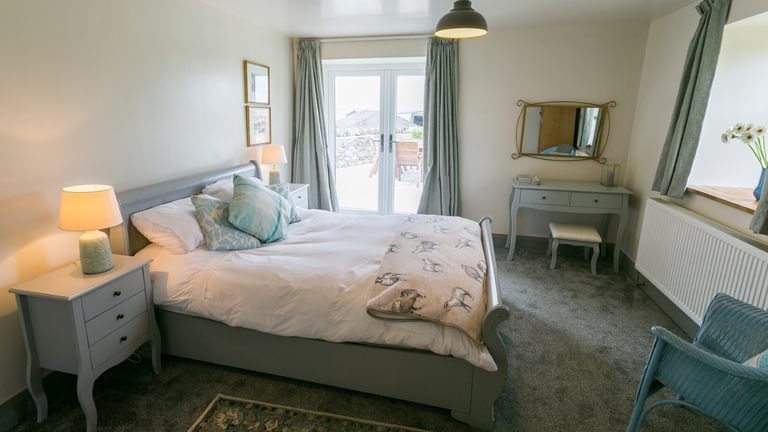 Boltholes and Hideaways Bettws Farmhouse Cemaes Bay bedroom 1