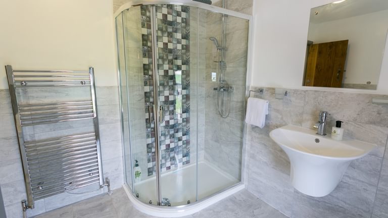 Boltholes and Hideaways Bettws Farmhouse Cemaes Bay shower and basin