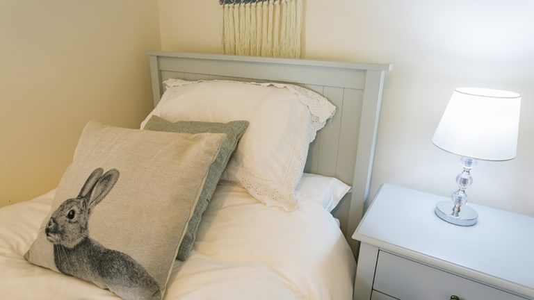 Boltholes and Hideaways Bettws Farmhouse Cemaes Bay twin bedroom detail