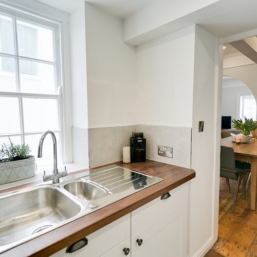 Boltholes and Hideaways Beau Townhouse kitchen sink