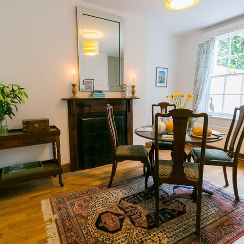 Boltholes and Hideaways Heulfre Beaumaris sleeps 4 dining room 1620