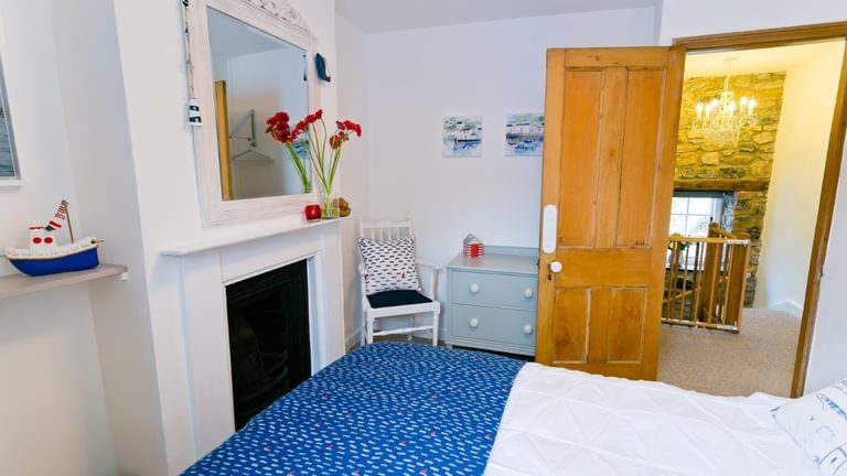 Boltholes and Hideaways Melvin Cottage Beaumaris large 4ft single bedroom to hall 1620