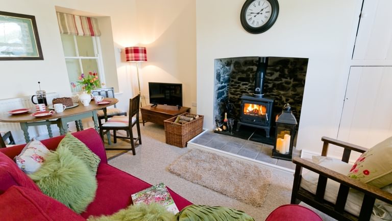 Boltholes and Hideaways Penlon sitting room to fire 1620