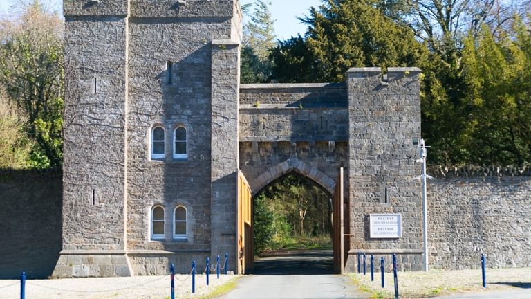 Boltholes and Hideaways Plas Y Coed historic building