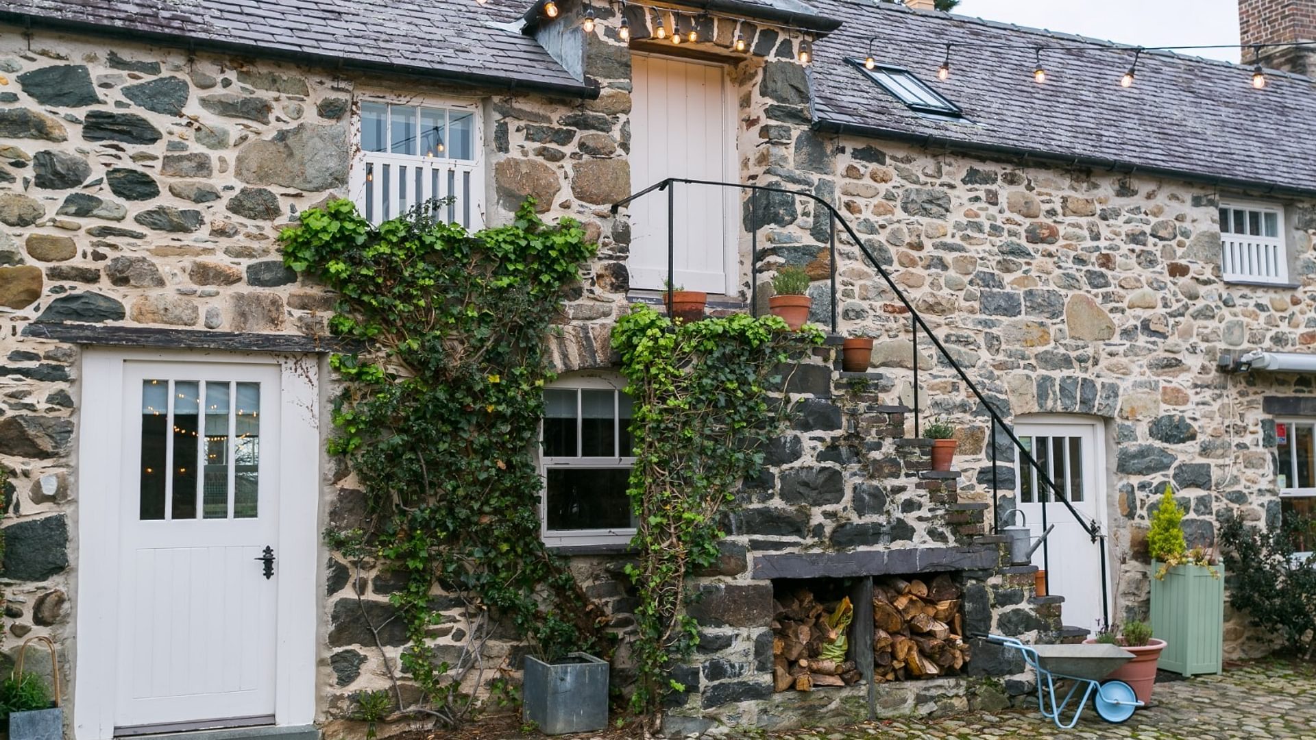 Boltholes and Hideaways Tal Y Bont Uchaf Stables door from double bedroom 1620