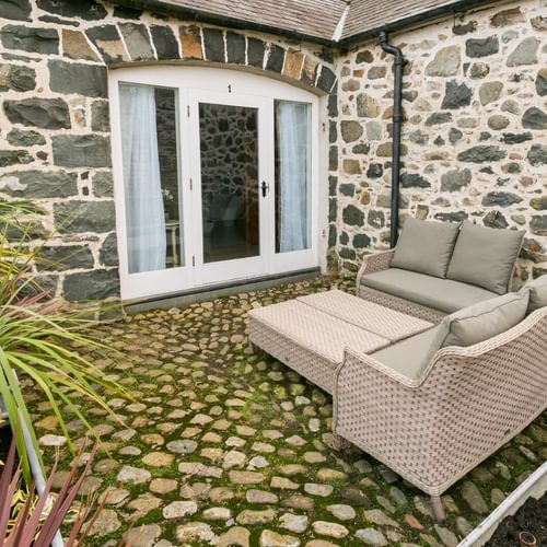 Boltholes and Hideaways Tal Y Bont Uchaf The Cottage sleeps 2 outdoor seating Large