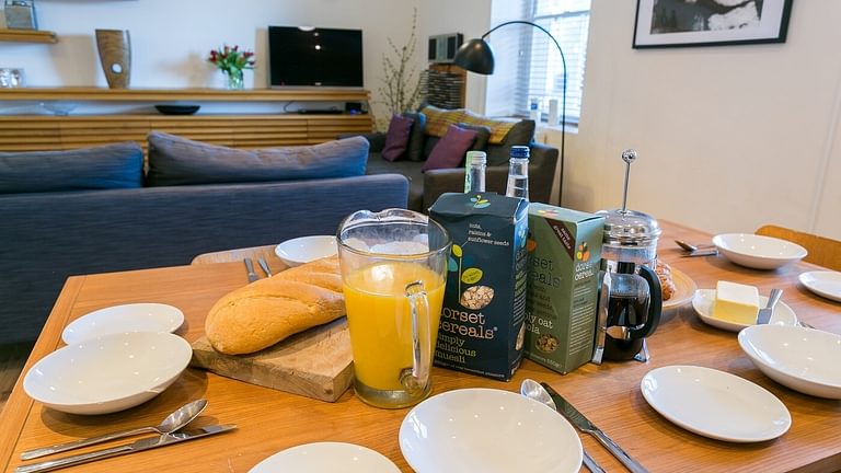 Boltholes and hideaways Capel Seion Coron breakfast table