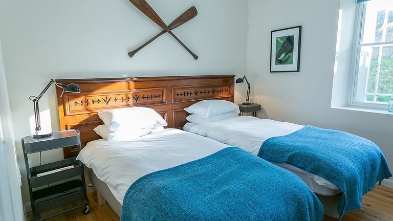 Boltholes and hideaways Capel Seion Coron twin bedroom 2