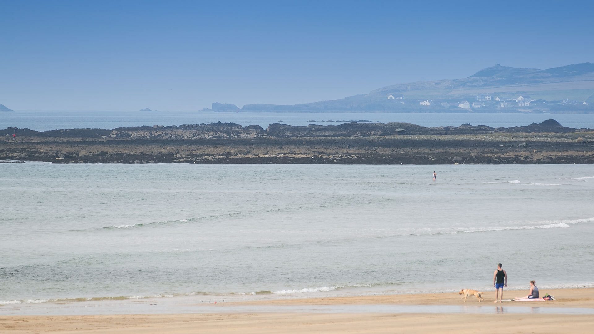 Borth Bach Rhosneigr Anglesey traeth llydan 2 1920x1080