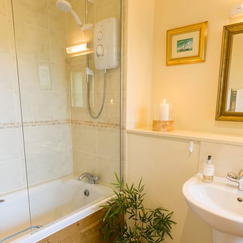 Beudy Odyn Pentraeth Anglesey bathroom 4 1920x1080