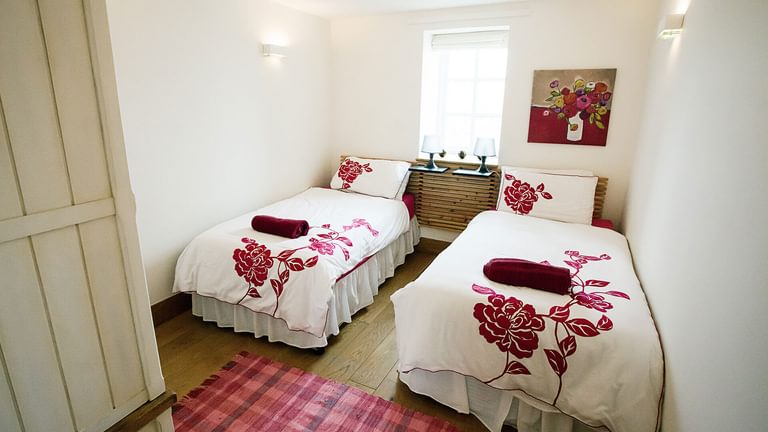 Big Moo Church Bay Anglesey twin bedroom 3