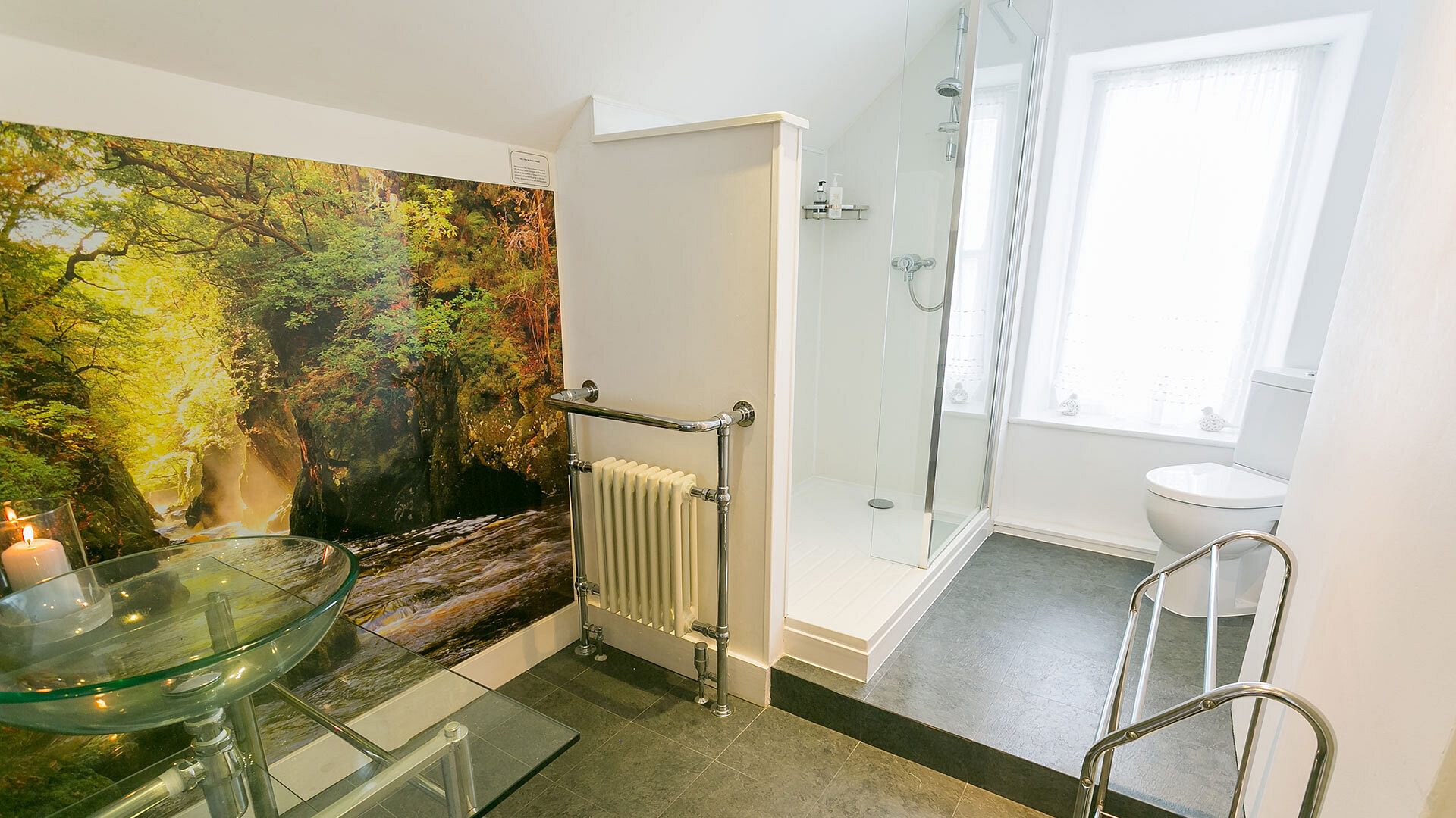 Bryn Afon Betws Y Coed Snowdonia bathroom 1920x1080