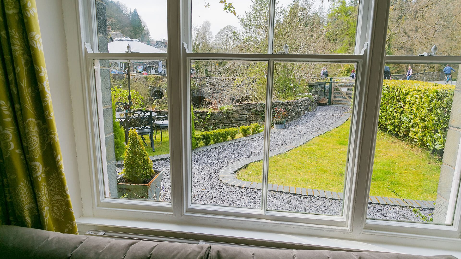 Bryn Afon Betws Y Coed Snowdonia view out to garden 1920x1080