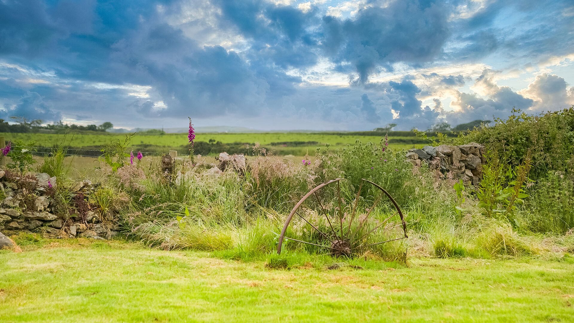 Bryn Eithin Bodorgan Anglesey cart wheel 1920x1080