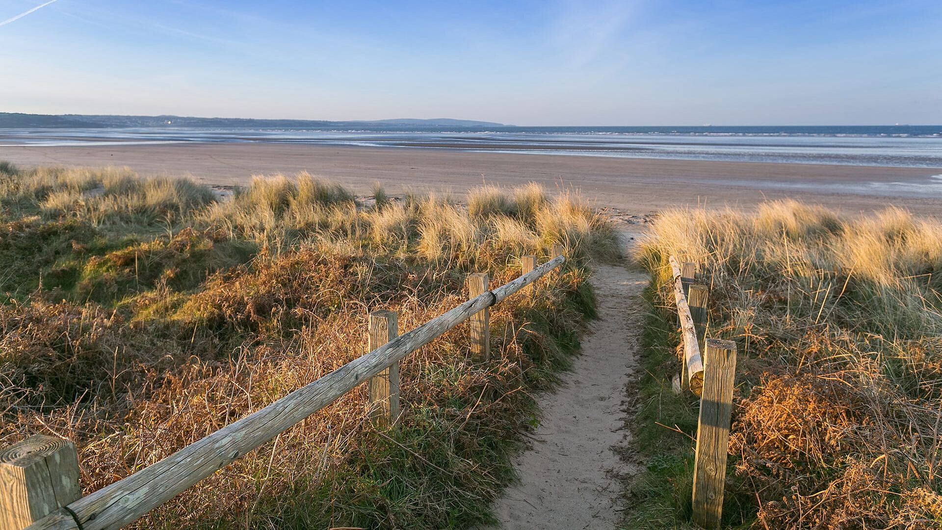 Bryn Mor Llanddona Anglesey path to beach 2 1920x1080